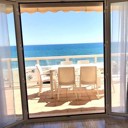 Beachfront Apartment In La Cala De Mijas Exterior photo