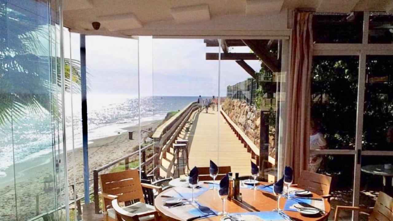 Beachfront Apartment In La Cala De Mijas Exterior photo