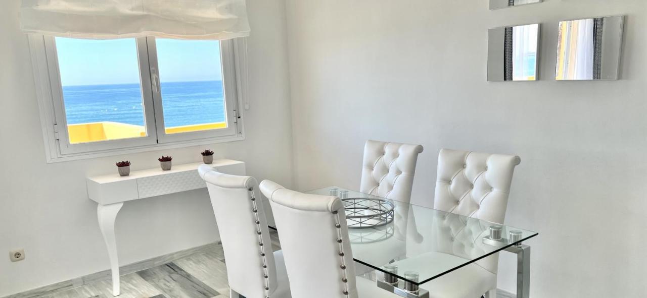 Beachfront Apartment In La Cala De Mijas Exterior photo