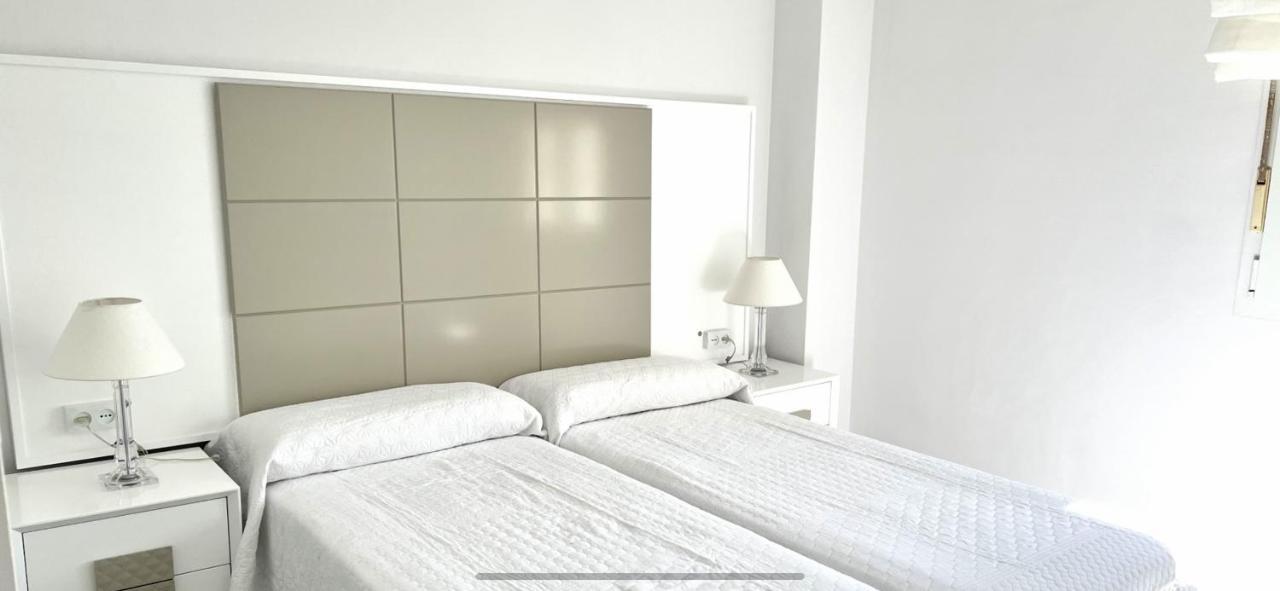 Beachfront Apartment In La Cala De Mijas Exterior photo